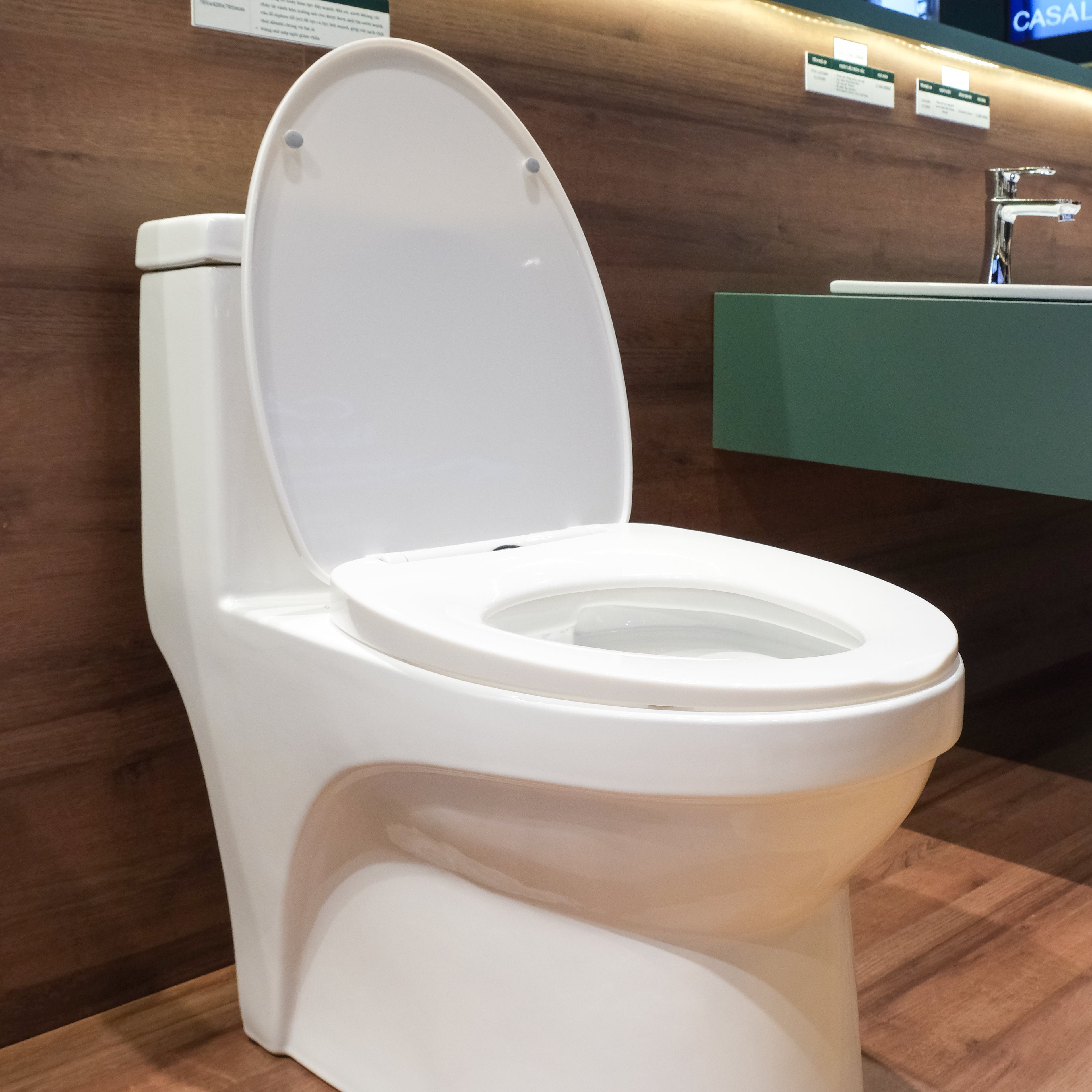 Bồn cầu một khối men Nano Casalux CL/BC07