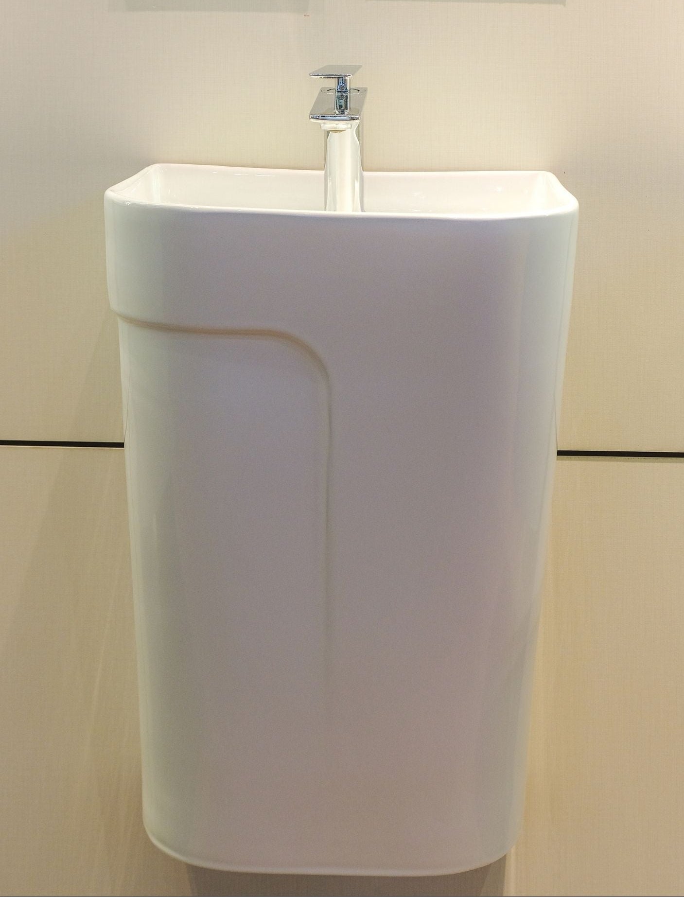 Chậu Lavabo Casalux treo tường CL/CR21