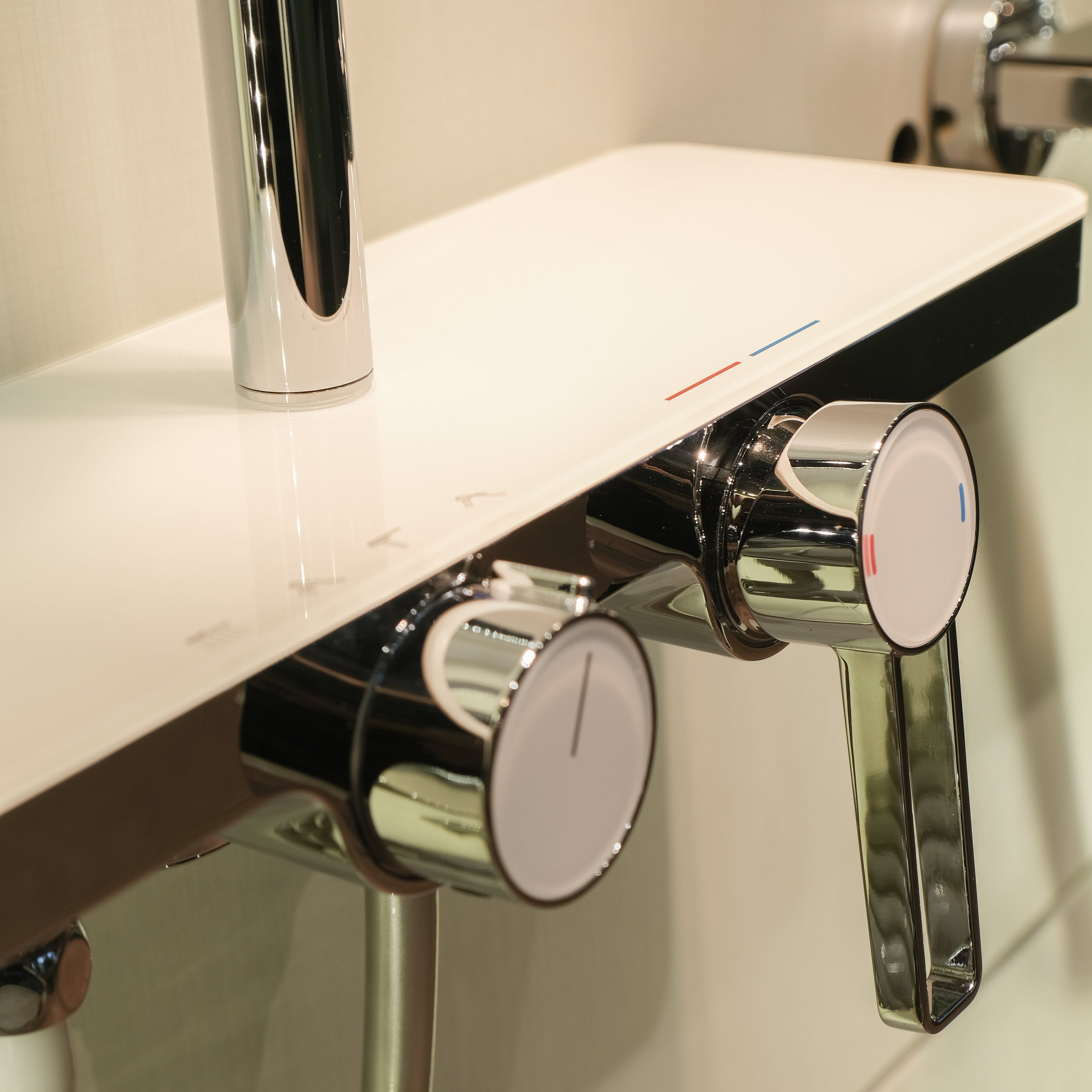 Sen tắm cây Casalux mạ chrome CLSI05