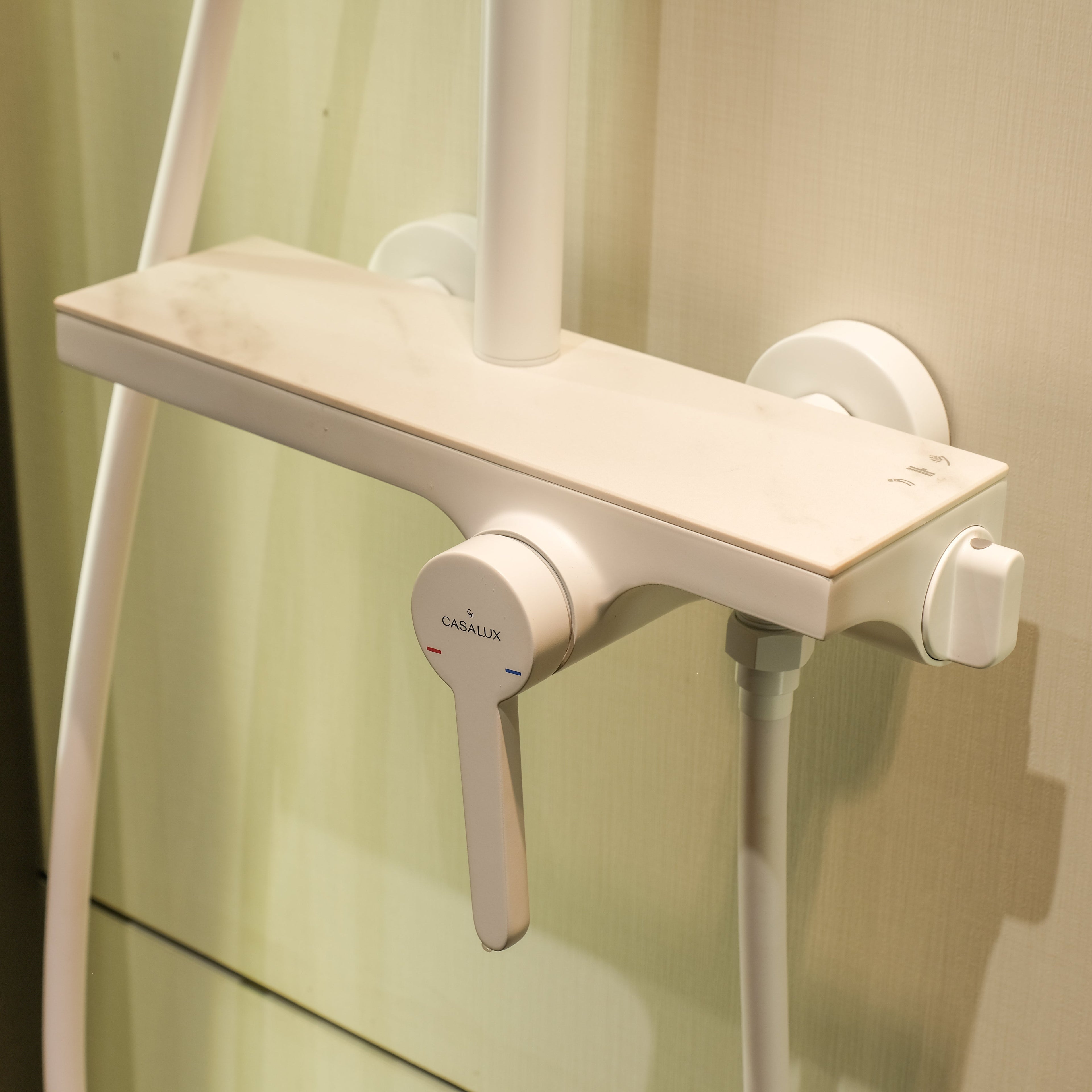 Sen tắm cây Casalux màu trắng CLST04