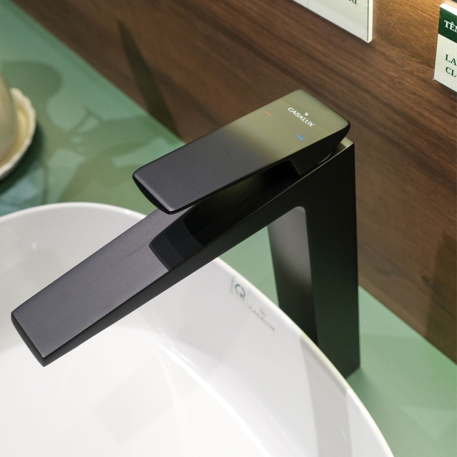 Vòi lavabo Casalux cao đen nhám CLVIDC12