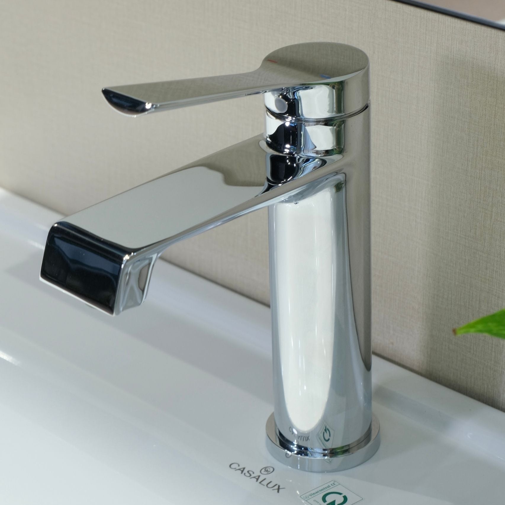 Vòi lavabo Casalux thấp mạ chrome CLVIIT15
