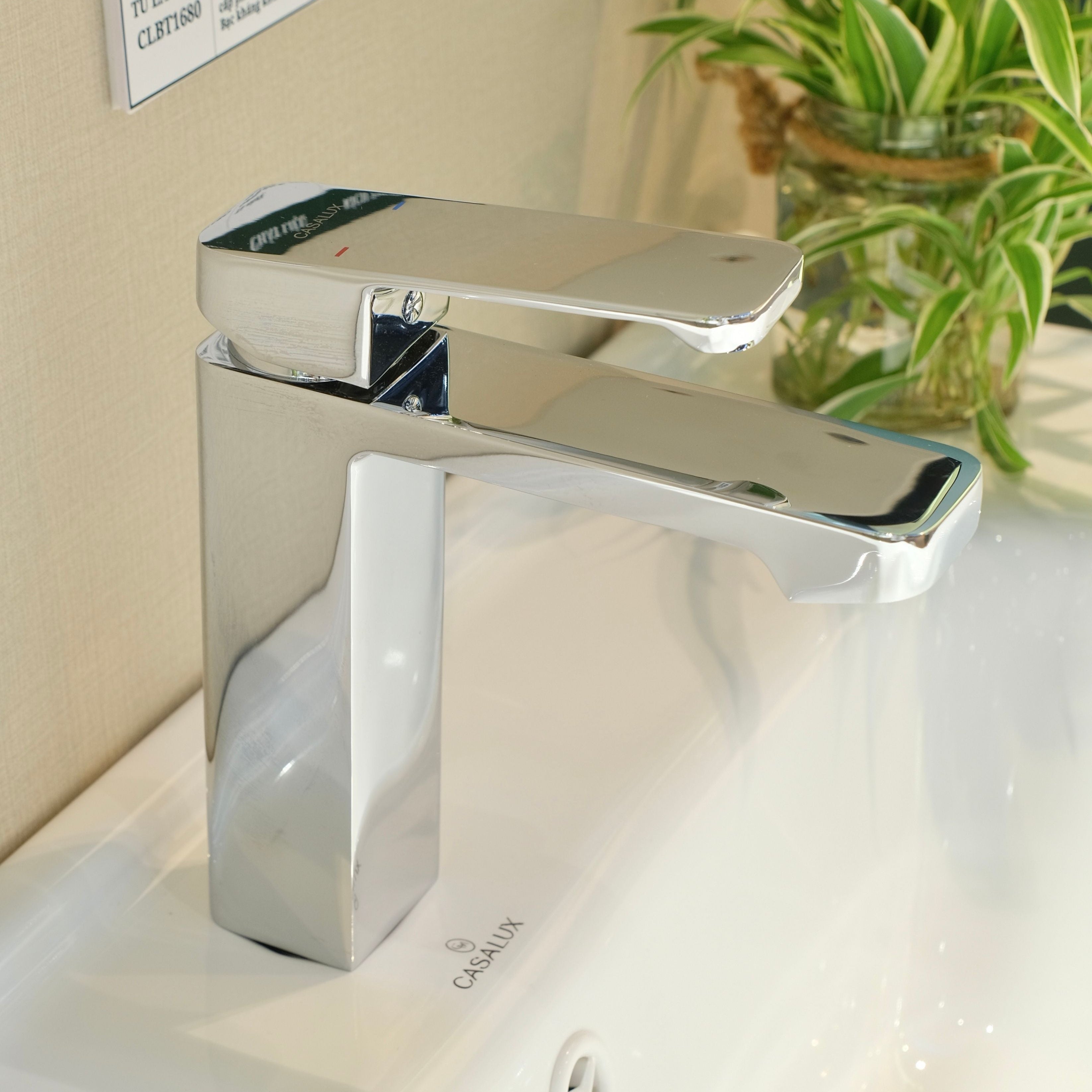 Vòi lavabo Casalux thấp mạ chrome CLVIT21