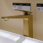 Vòi lavabo Casalux cao mạ vàng CLVIVC16