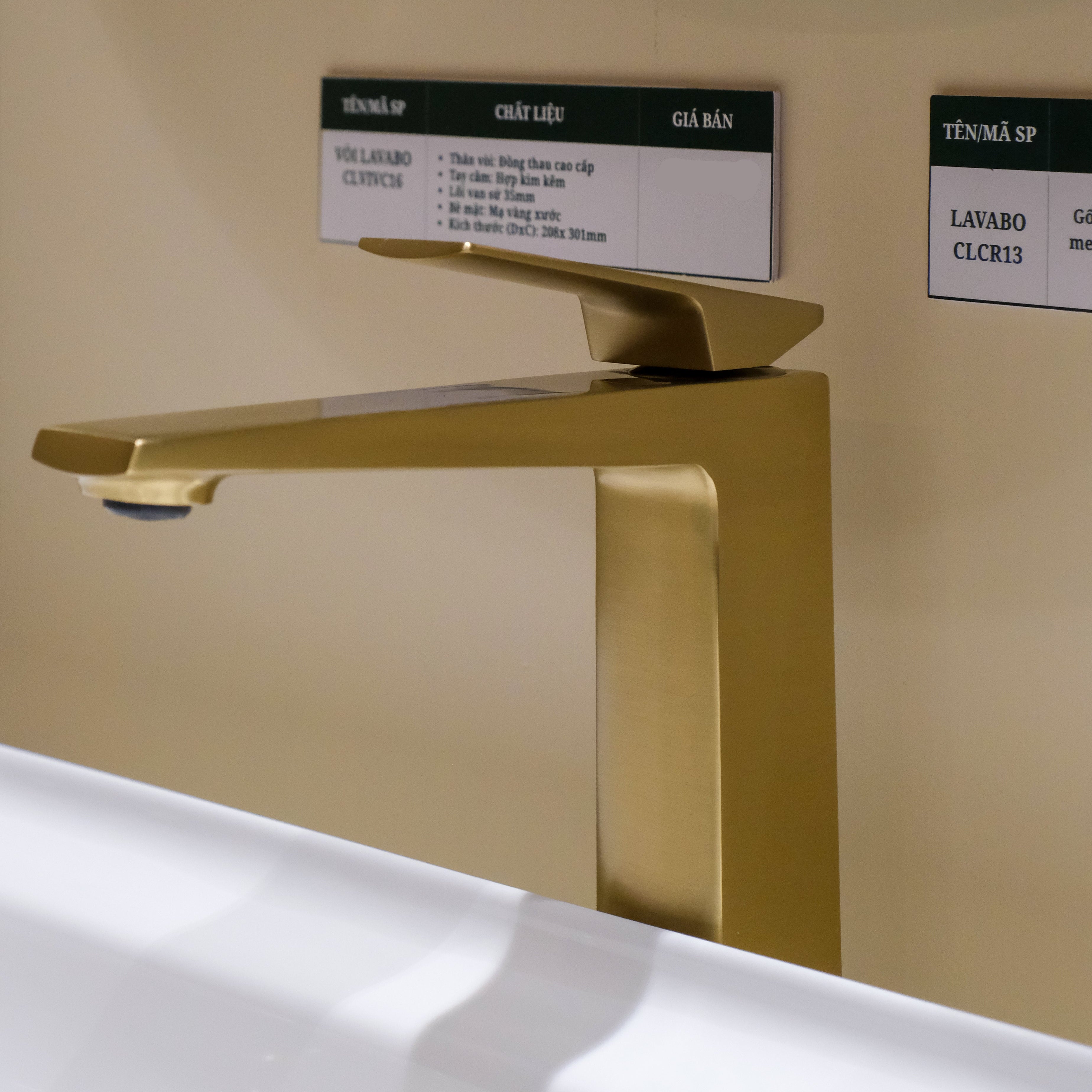 Vòi lavabo Casalux cao mạ vàng CLVIVC16